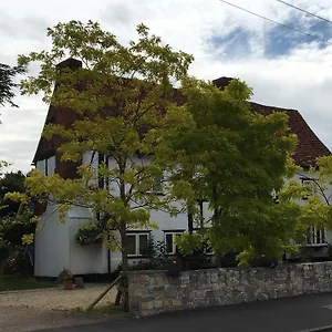 heathrow-cottages.brighton-hotels-england.com/